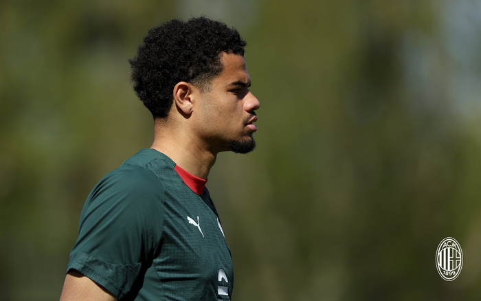 米兰全员恢复健康备战新赛季|AC米兰|ac米兰|训练_新浪体育_新浪新闻